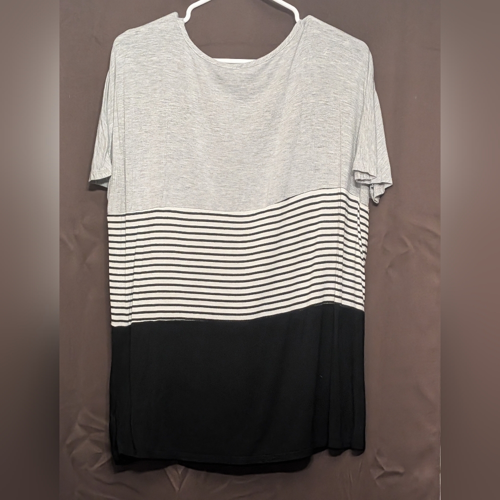 Maurices Gray and Black Colorblock Tee
